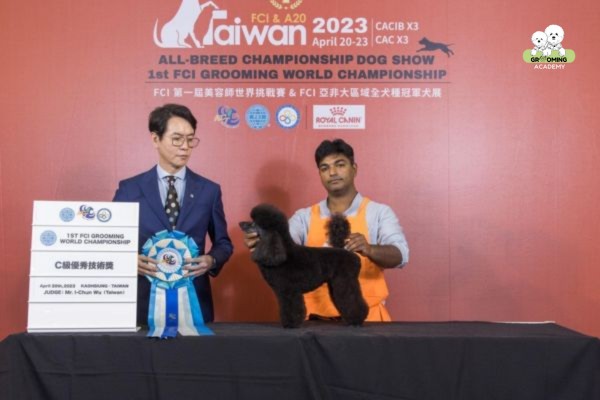 Học viên Siddhartha Yerva xuất sắc đoạt giải 1st kỳ thi FCI GROOMING WORLD CHAMPIONSHIP